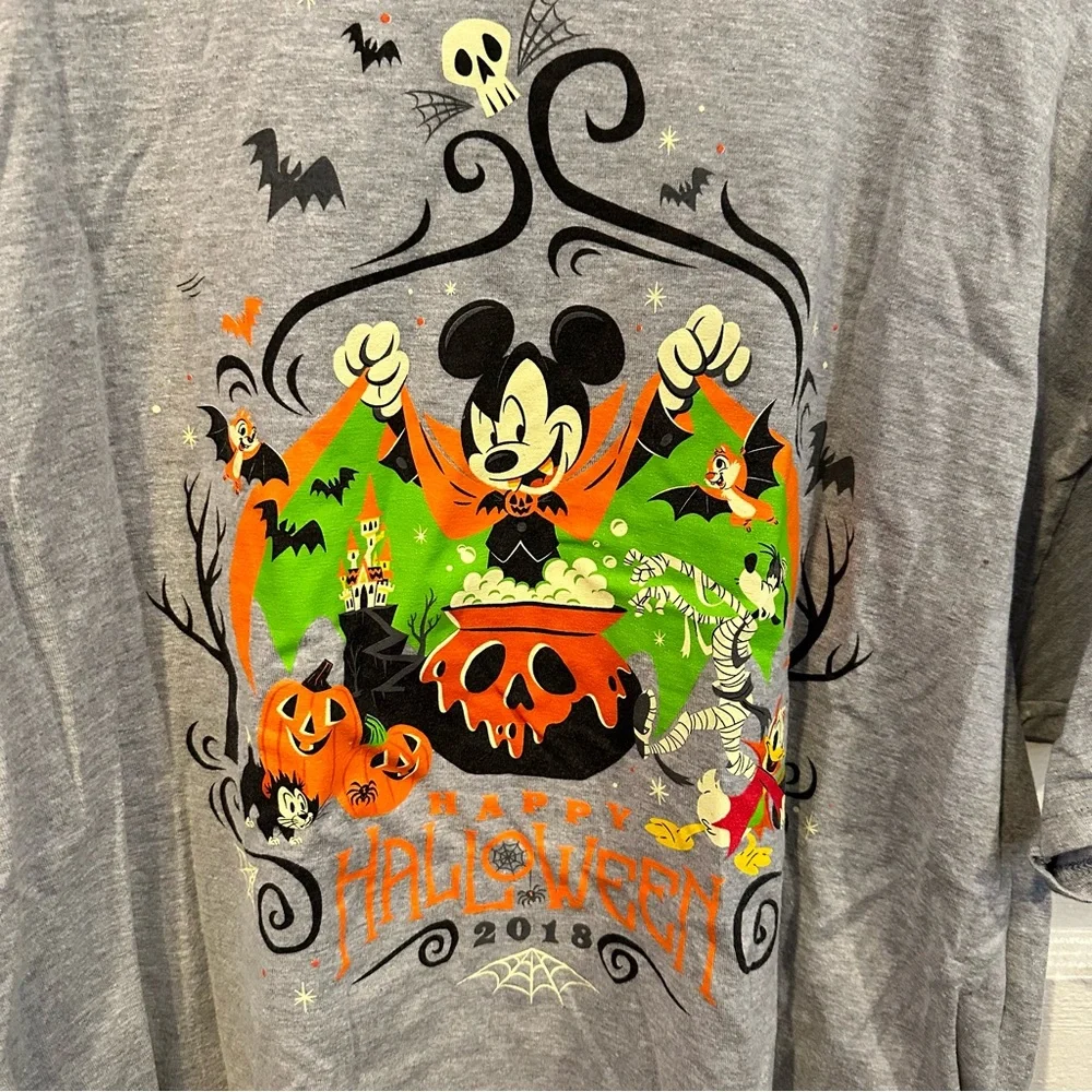 Disney Parks Halloween 2018 T-Shirt Dracula Mickey Mouse PUMPKIN Adult XL TEE